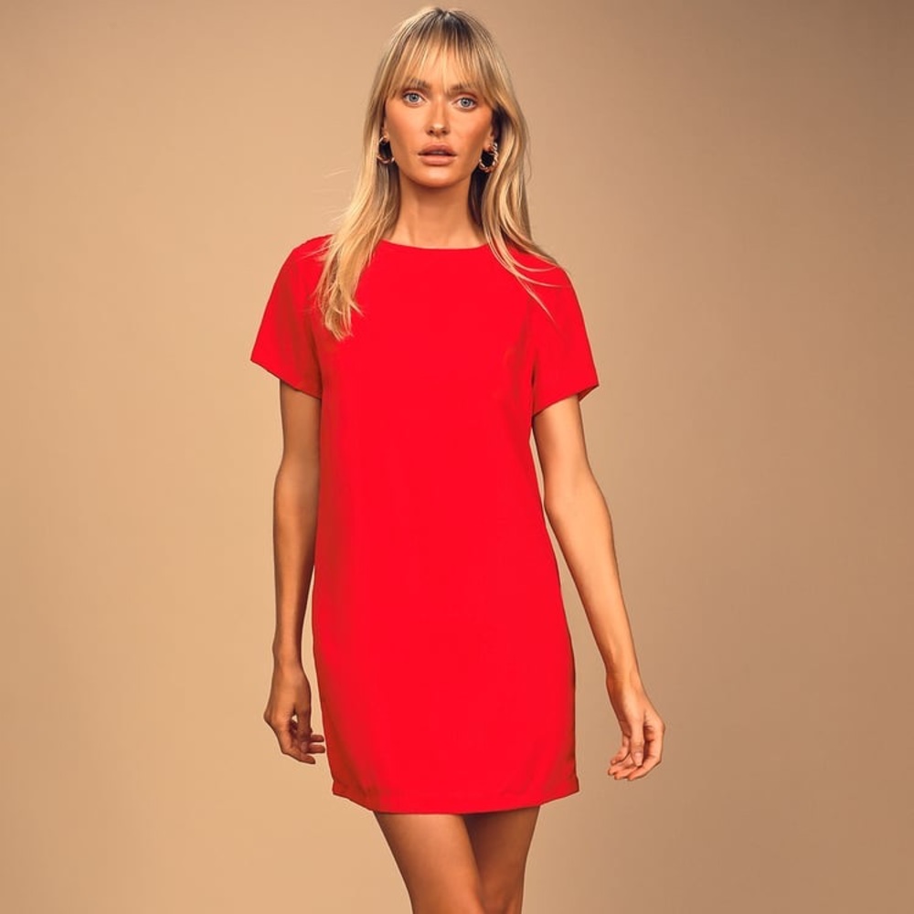 Lulu’s Red shift dress